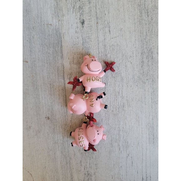 Carlton Cards Hogs Kisses ornament pig piglets Xmas - Picture 3 of 7